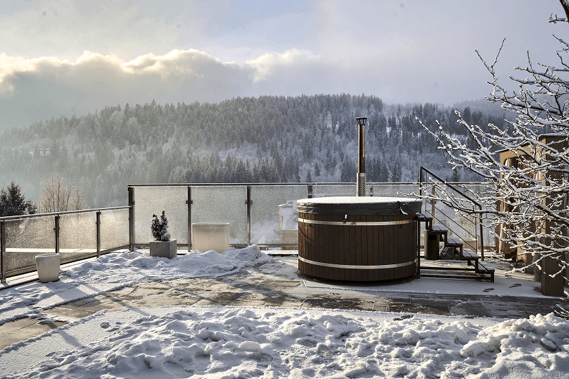 Тепло гір: насолода в карпатському чані